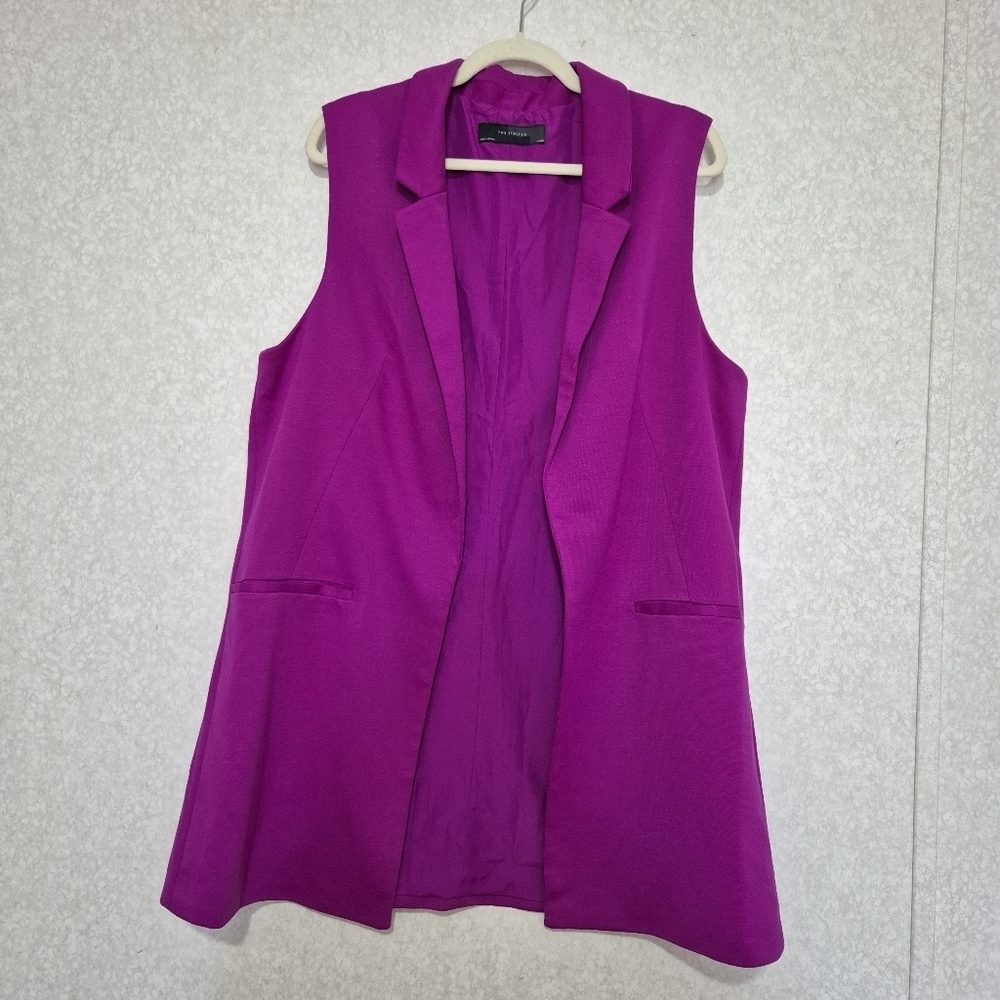 THE LIMITED...Women's Purple Sleeveless Jacket...SIZE:X LARGE